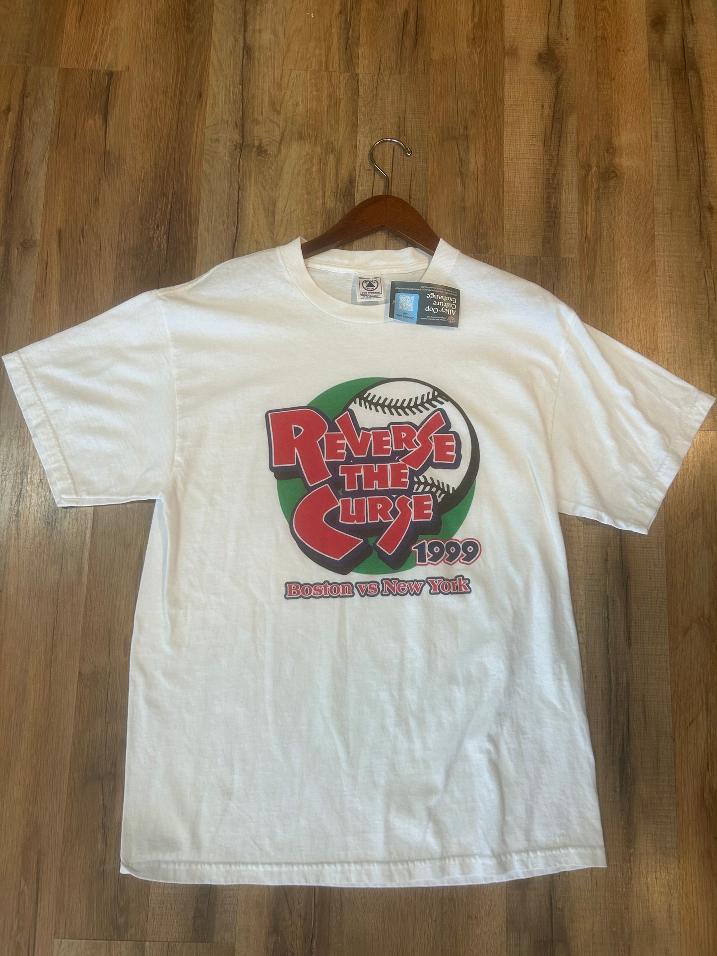 1999 Boston Vs New York Tshirt, Size L