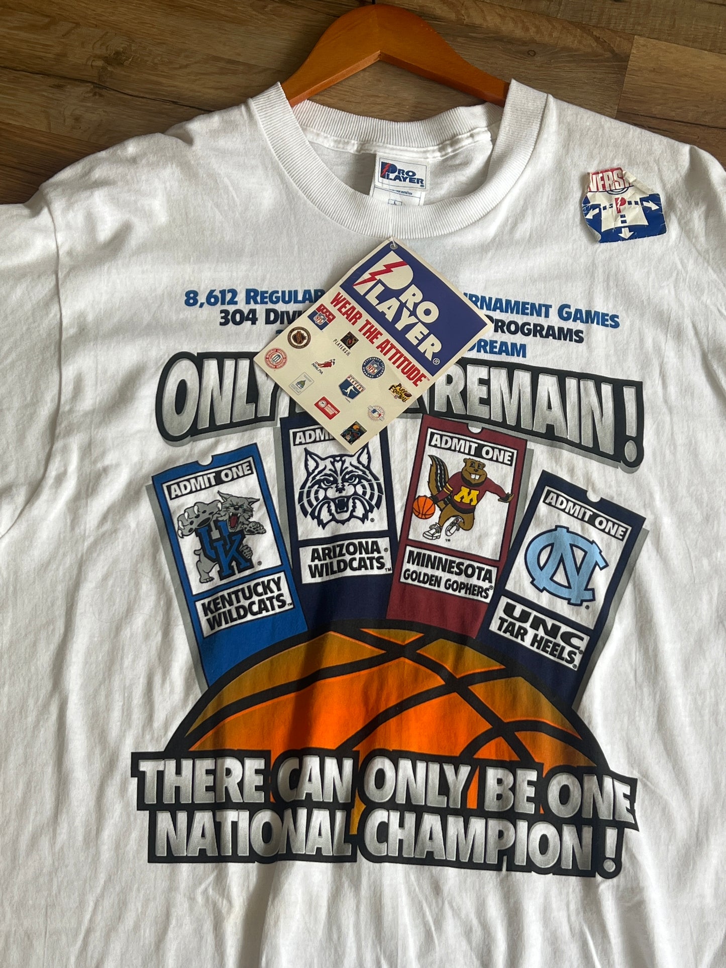 NWT 1997 Final Four Tshirt, Size L