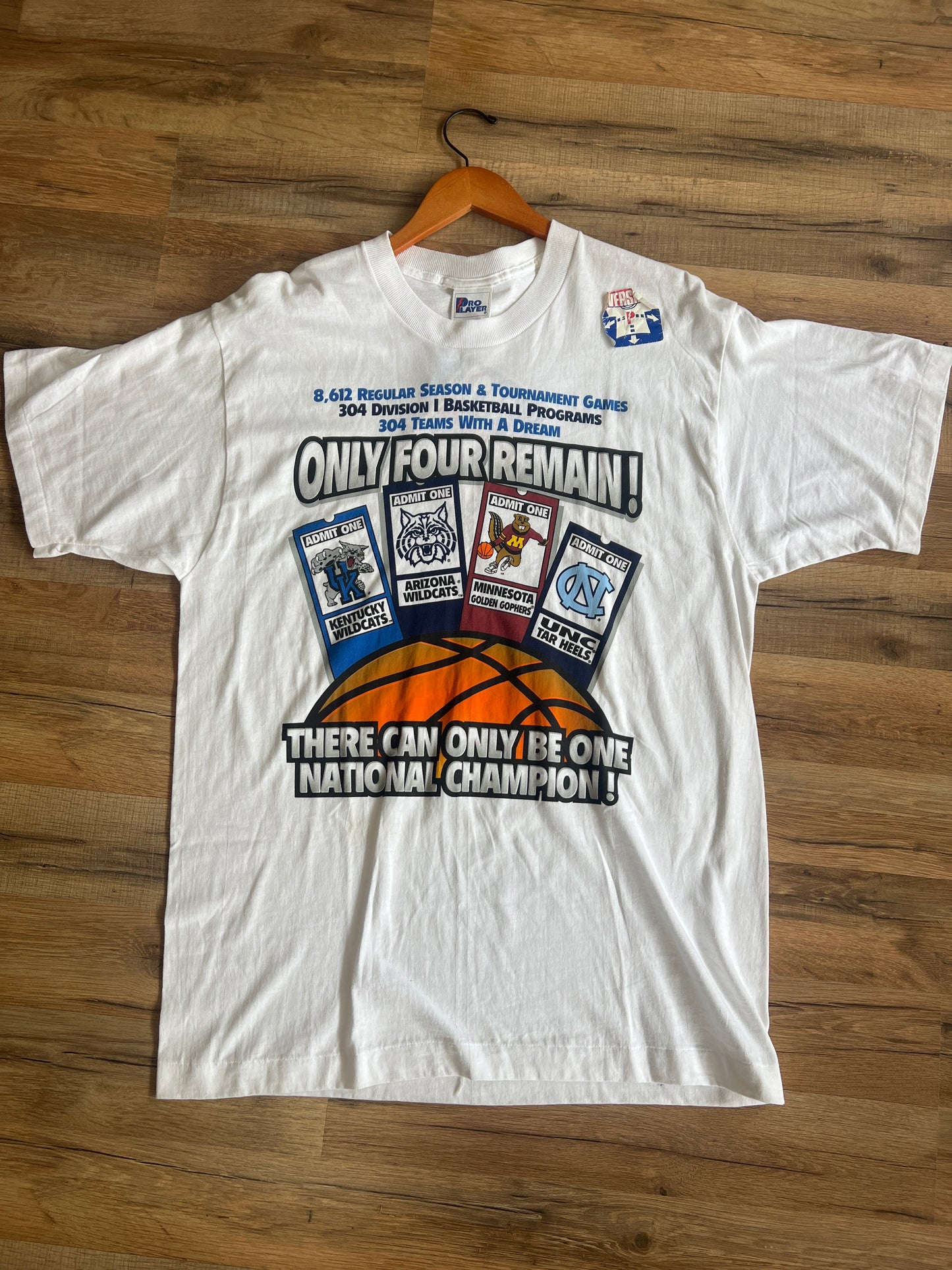 NWT 1997 Final Four Tshirt, Size L