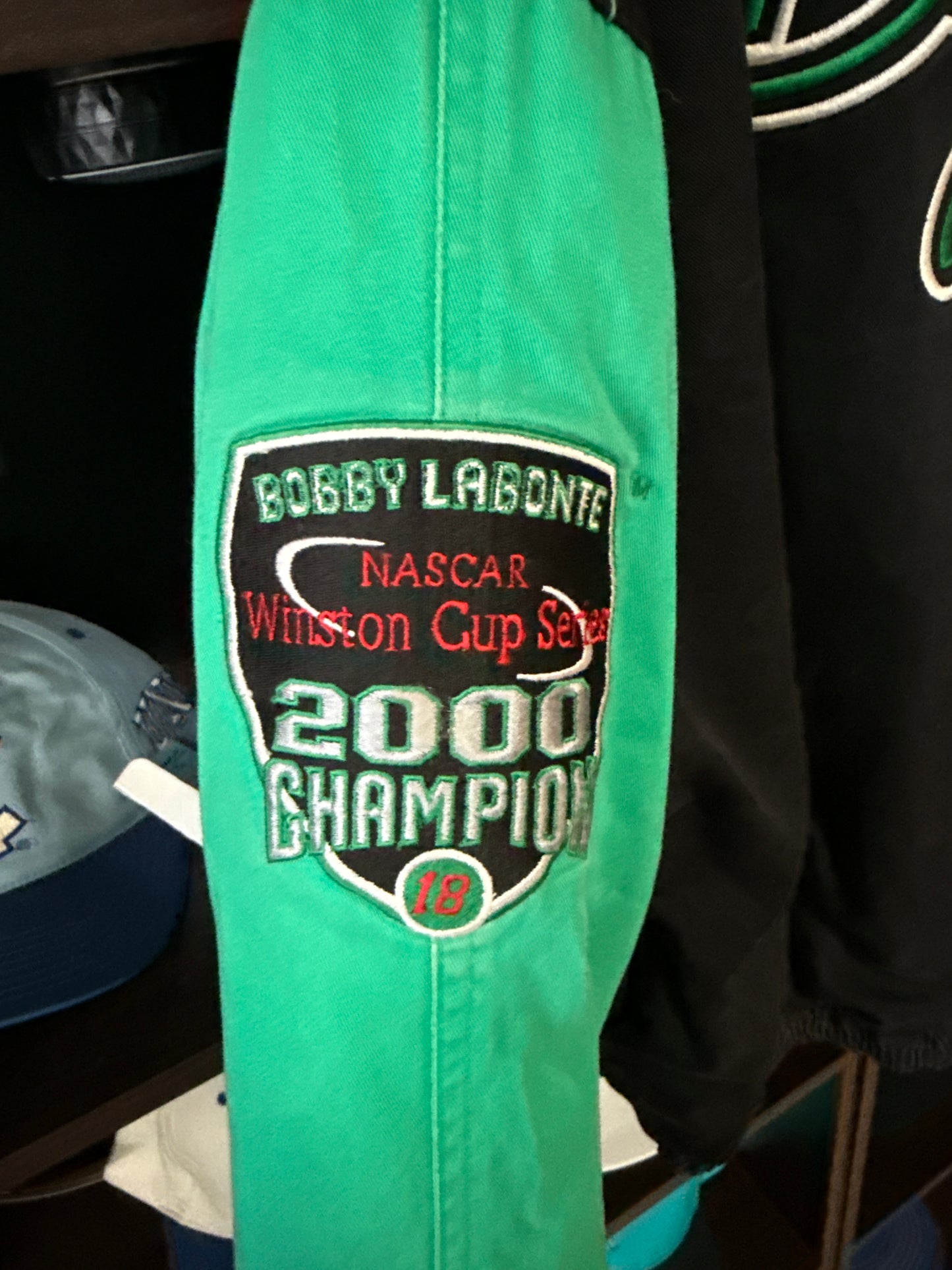 Vintage 2000 Bobby Labonte Joe Gibbs Racing NASCAR Jacket JH Design, Size XL