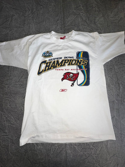 Vintage Tampa Bay Buccaneers Superbowl Champions XXXVII 2003 Reebok Size Medium