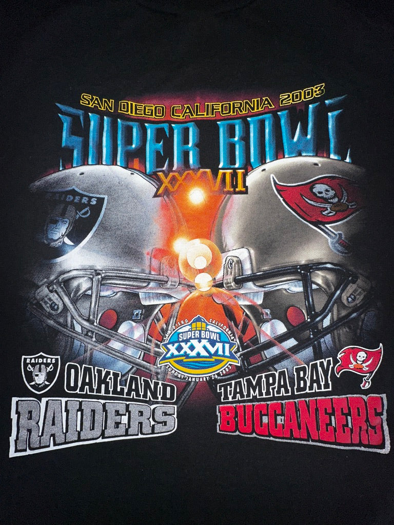 Vintage Oakland Raiders v Tampa Bay Buccaneers Superbowl XXXVII Size Large NFL Football