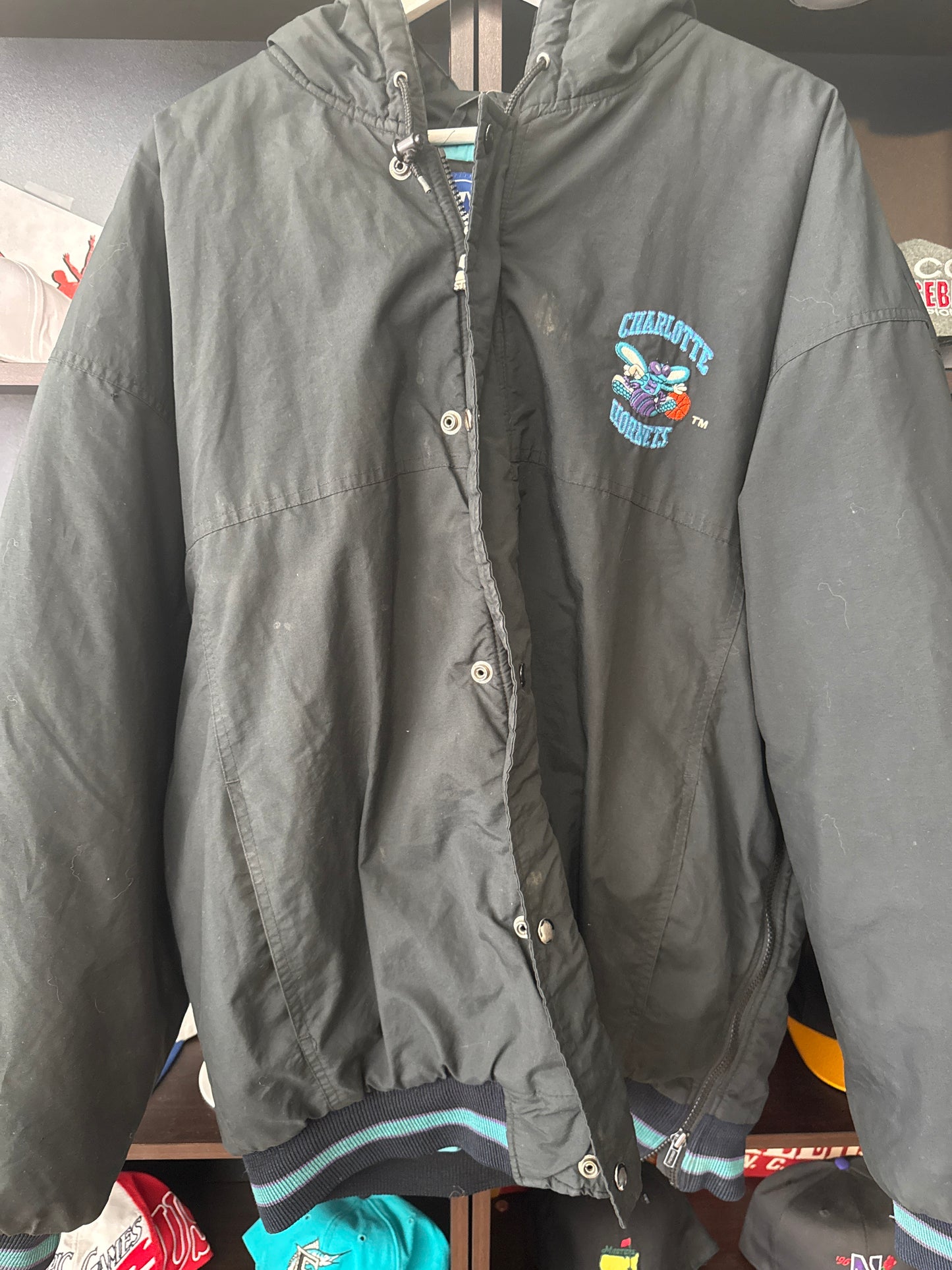 90s Charlotte Hornets Puffer Starter Jacket, Size L