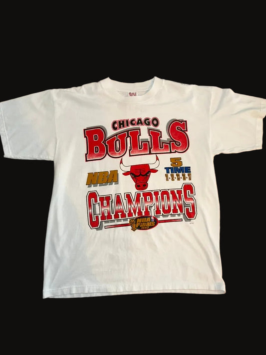 Vintage 1997 NBA FINALS Chicago Bulls Five Time Champions XL White