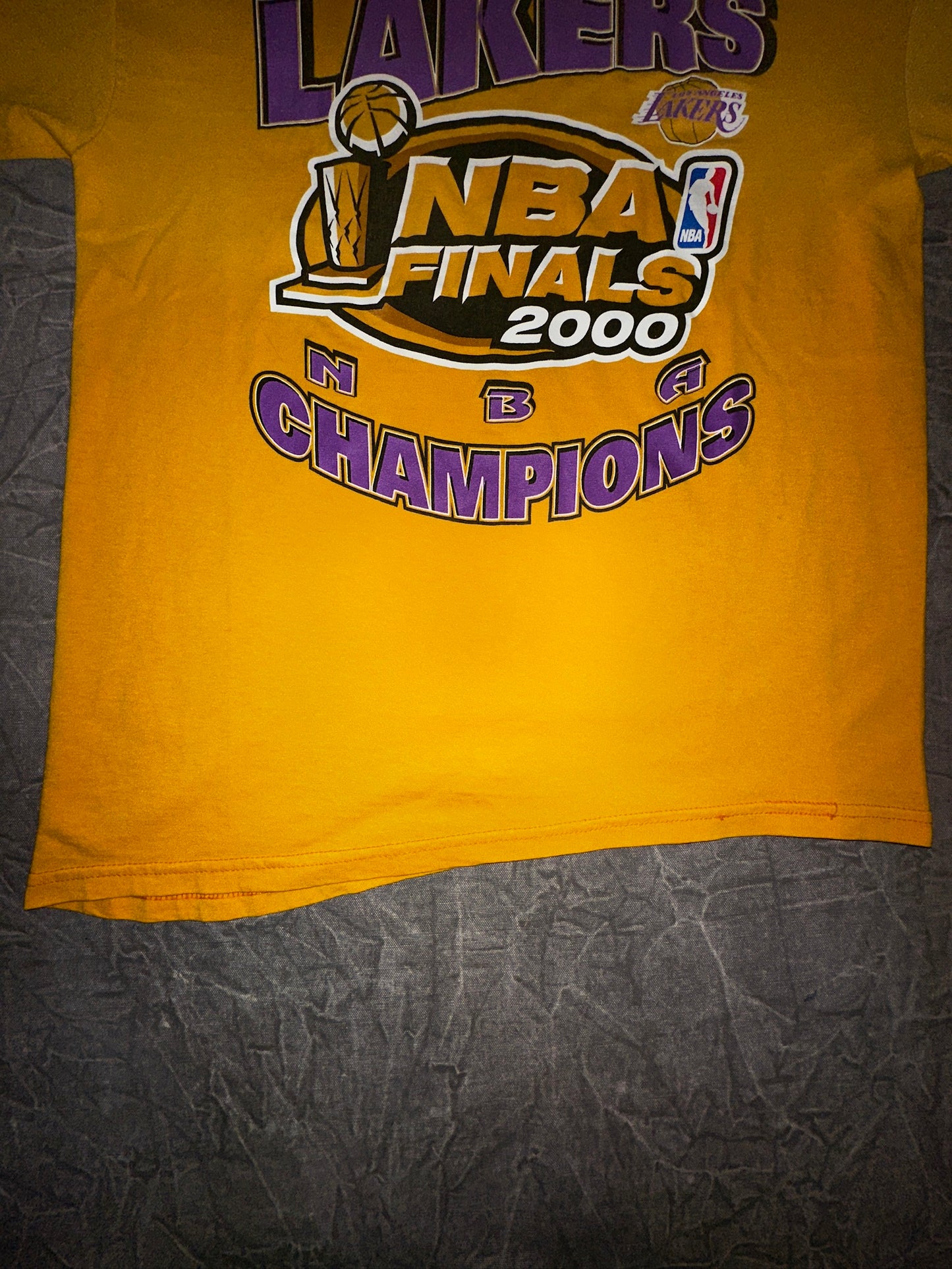 Vintage 2000 NBA Finals LA Lakers Champions Size Large Tultex Shaq Kobe NBA Basketball