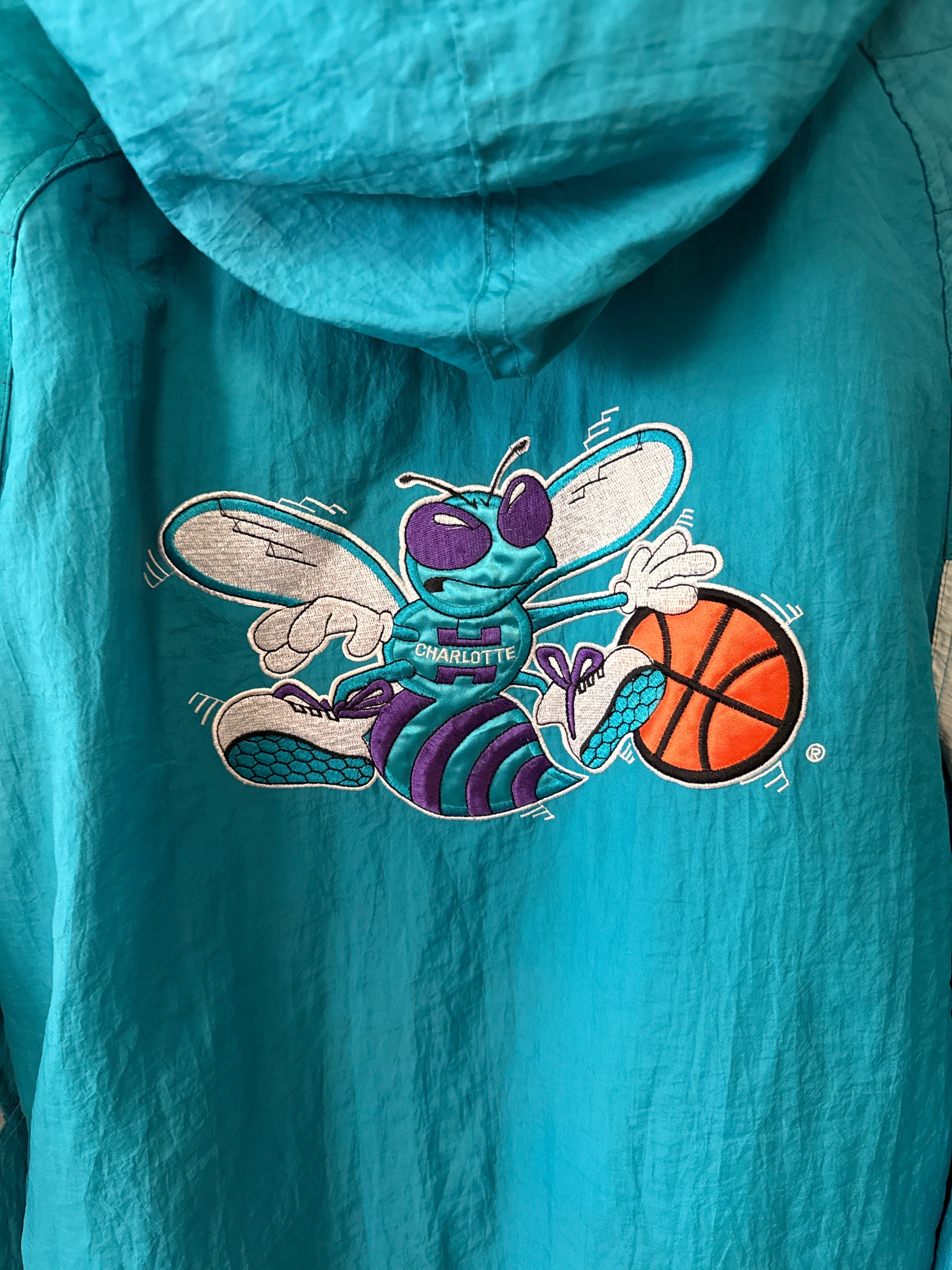 90s Charlotte Hornets Puffer Starter Jacket, Size XL – Alley Oop