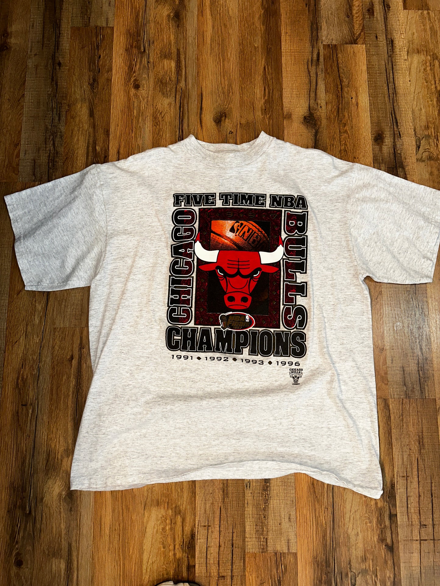 Vintage 1997 NBA FINALS Chicago Bulls Five Time Champions Logo 7 XL Heather Grey
