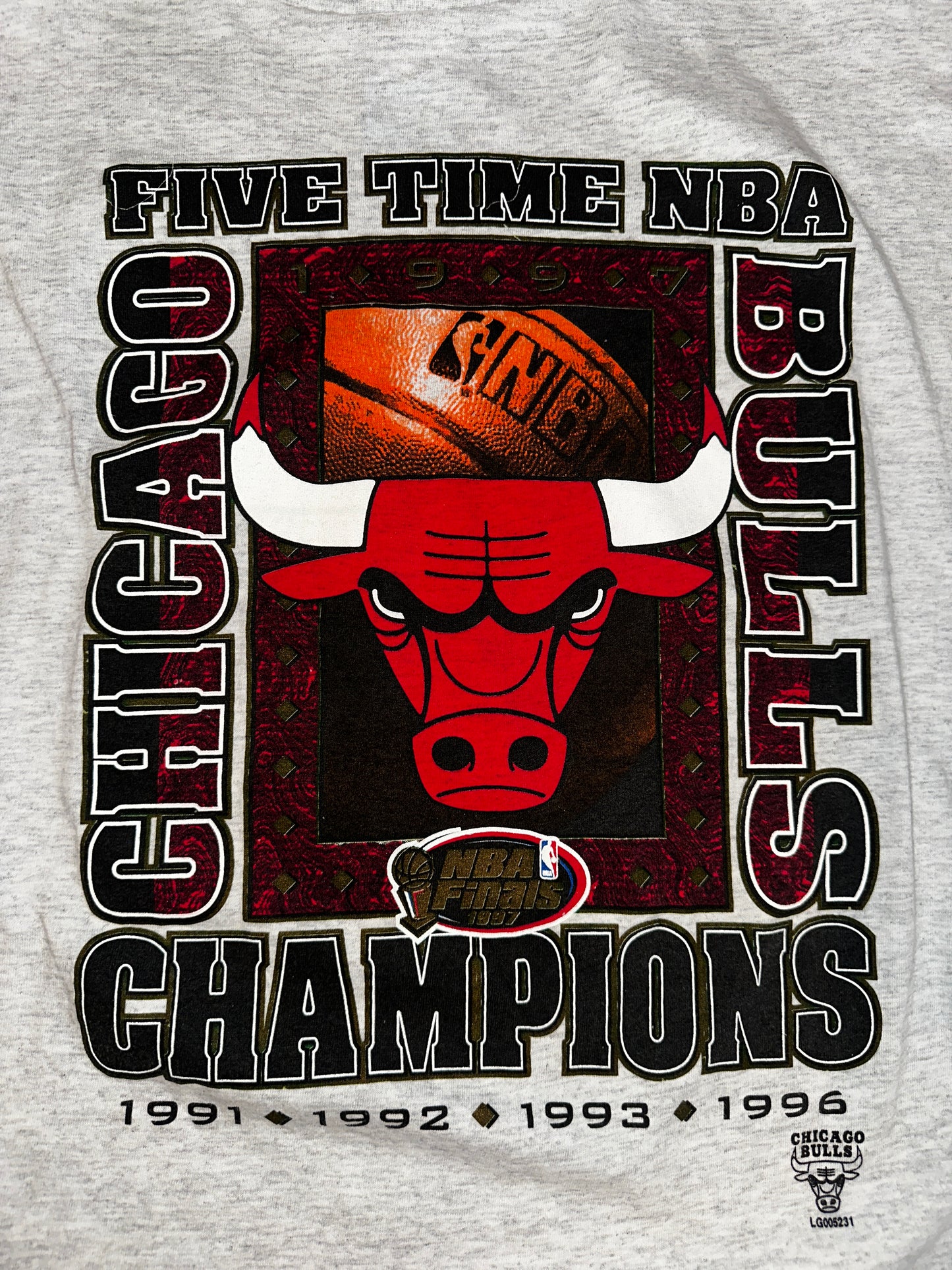 Vintage 1997 NBA FINALS Chicago Bulls Five Time Champions Logo 7 XL Heather Grey