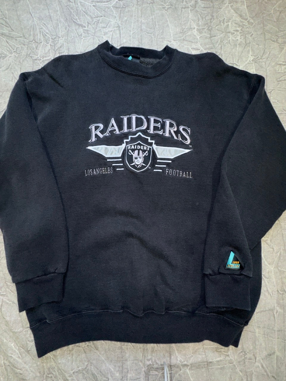 Raiders Crewneck Men's Large Black Vintage Sweatshirt NFL Los Angeles Logo Athletic