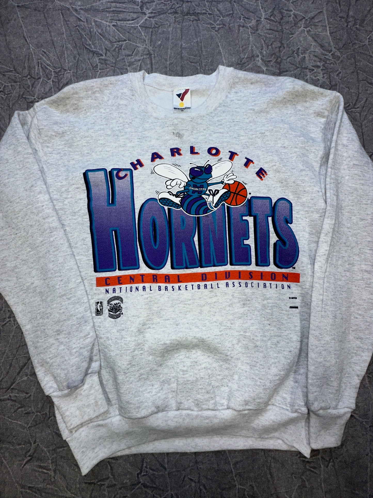 Vintage Charlotte Hornets Sweater NBA Basketball Artex Sportswear Crewneck