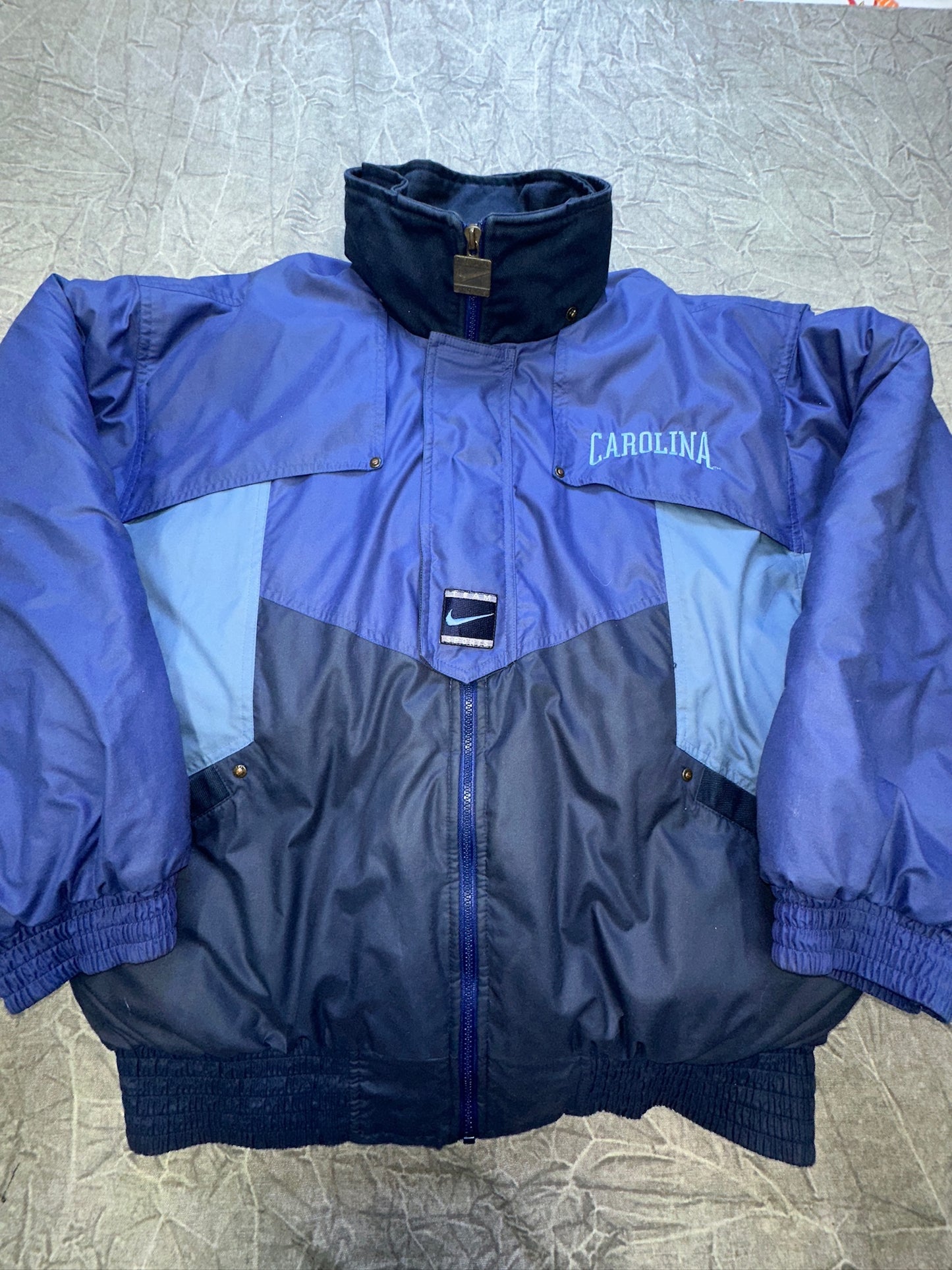 Vintage Nike 90s UNC Tar Heels Hooded Duck Down Puffer Jacket Size L