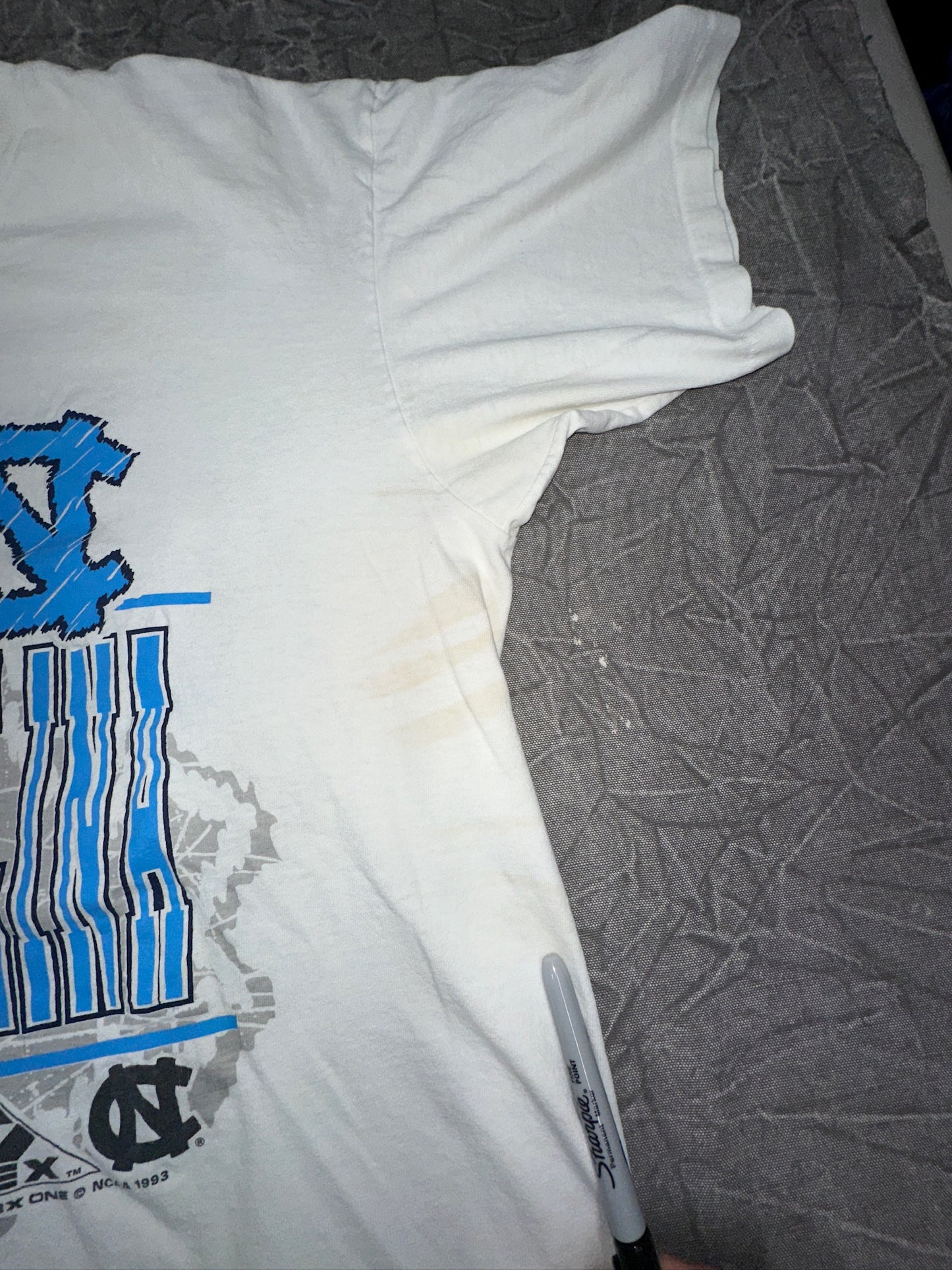 Vintage University of North Carolina Tarheel Apex One Basketball XL